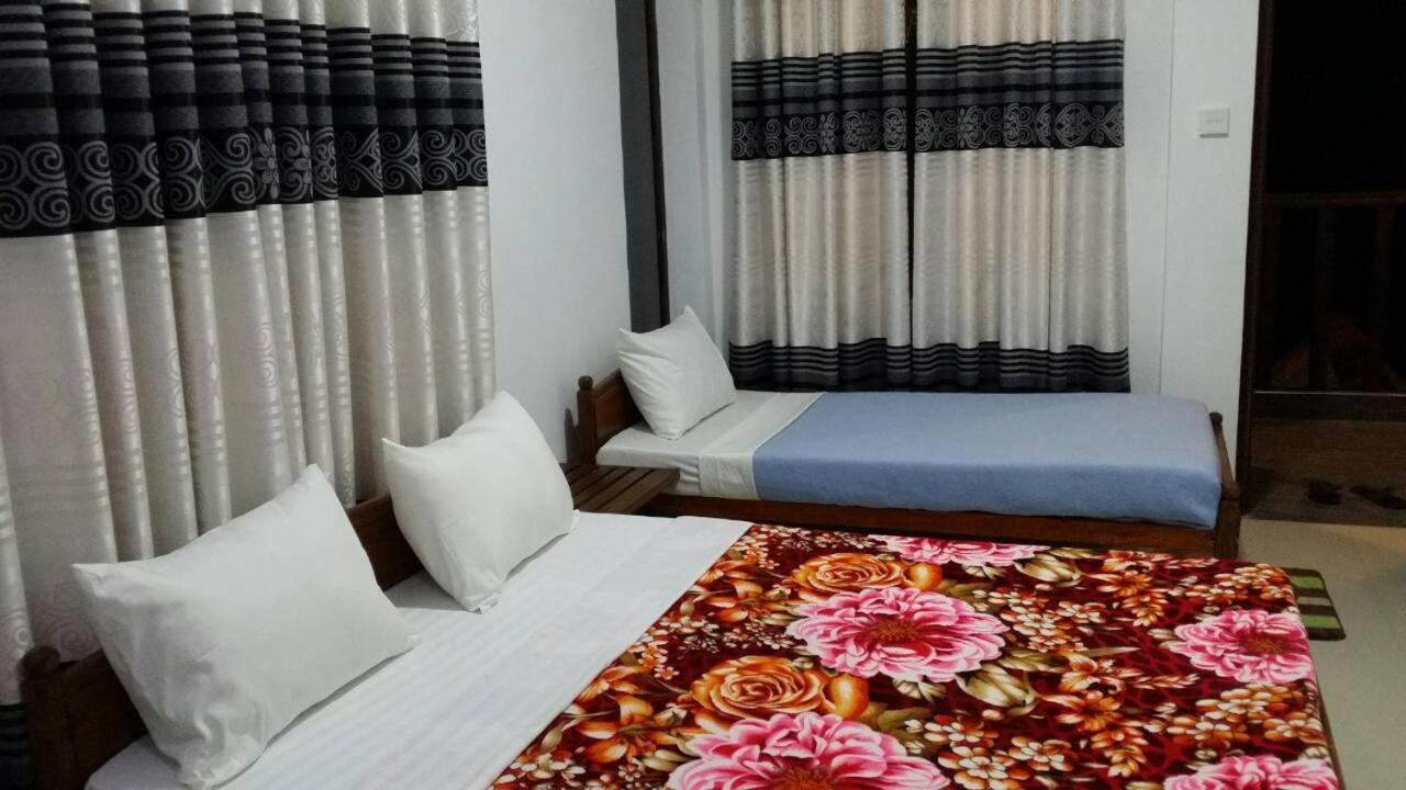 Tea Breeze Motel Nallathanniya Exterior foto