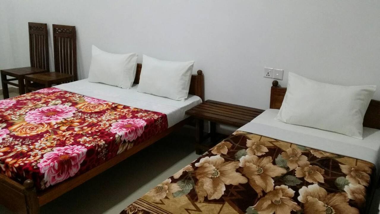 Tea Breeze Motel Nallathanniya Exterior foto